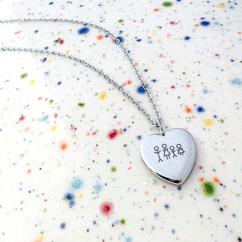 LUV - hjertehalskæde med tændstikfigurer - Image 3