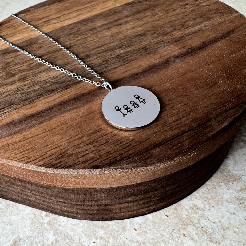 SIA - halskæde med tændstikfigurer (19mm) - Image 7